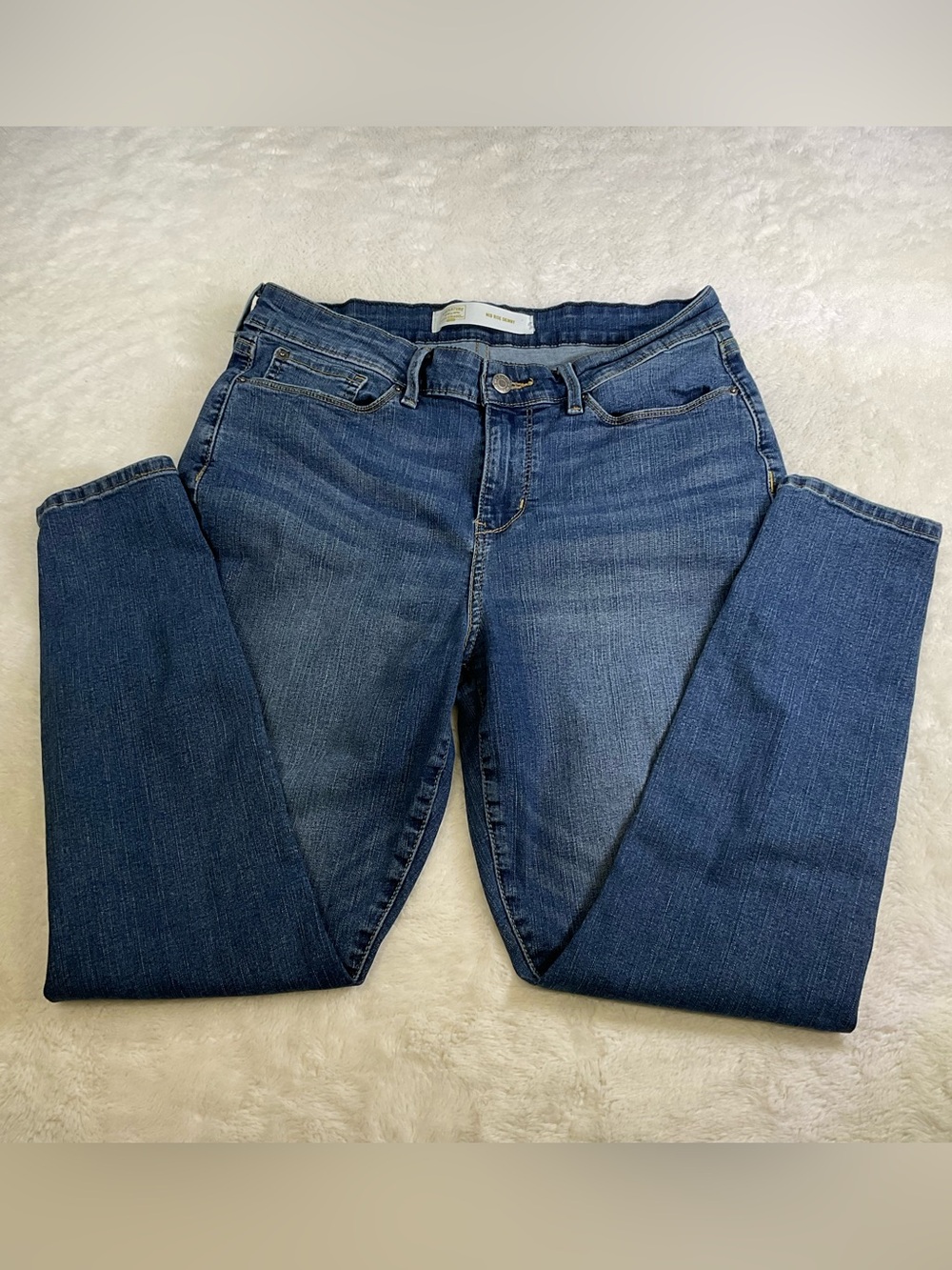 Levi’s Signature Women’s Simply Stretch Jeans W32 L28 Straight Leg Medium Wash